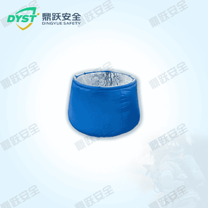 Mobile water storage tank