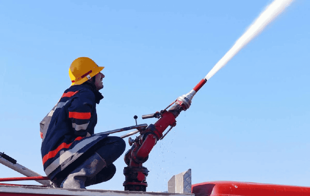 Portable Mobile Fire Monitor: An Efficient Solution for Disaster Relief and Fire Suppression